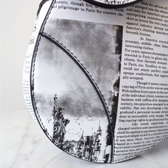 Rare Christian Dior 2024 Newspaper Print White Black Calfskin Saddle Bag - Picture 9 of 16
